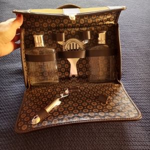 Vintage whiskey picnic case!!